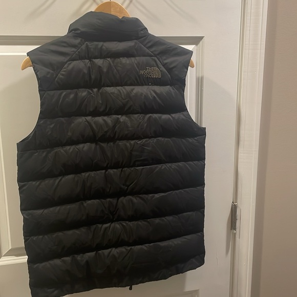 The north face vest - Picture 2 of 2